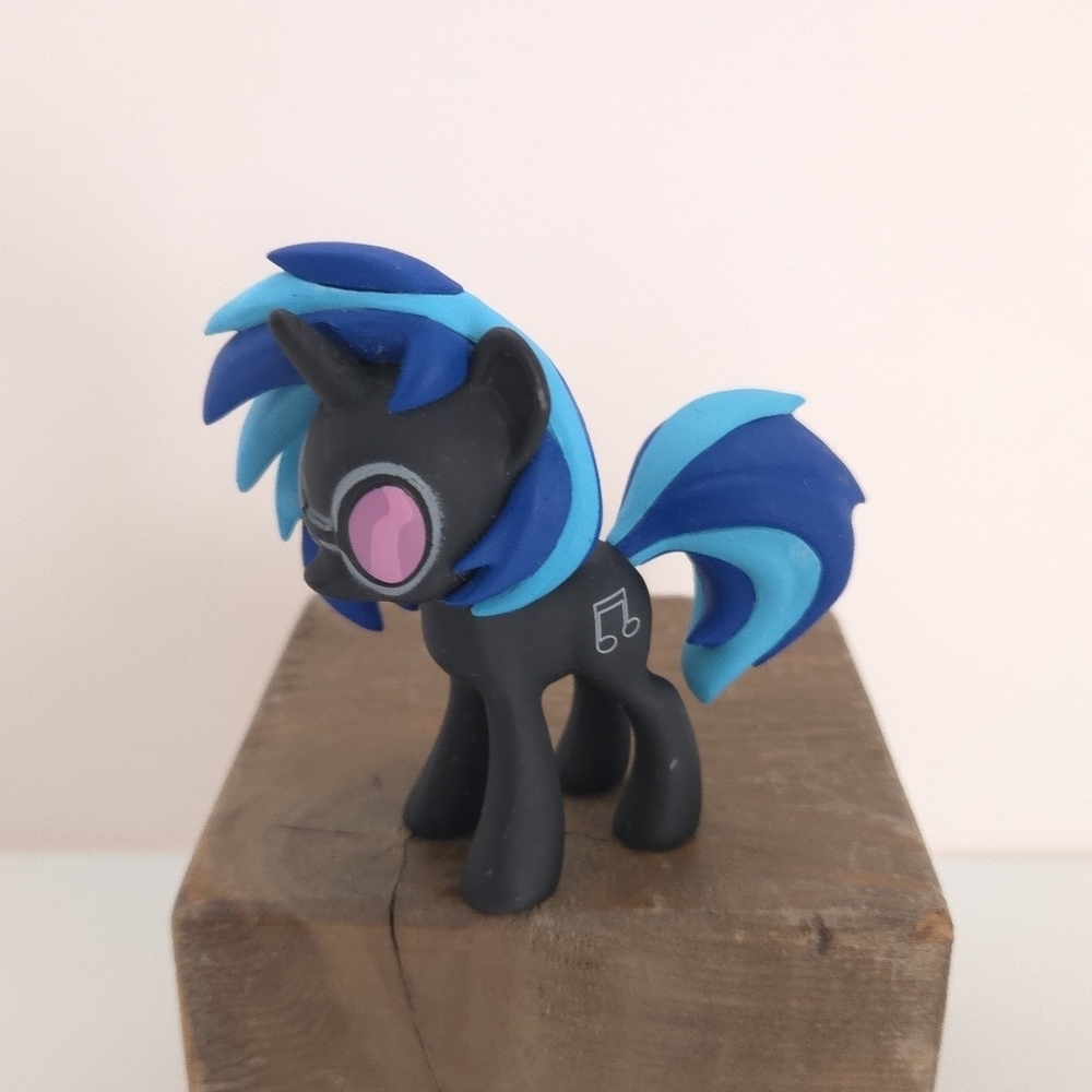 Funko My Little Pony MLP Mystery Minis DJ PON-3 Vinyl Figure
